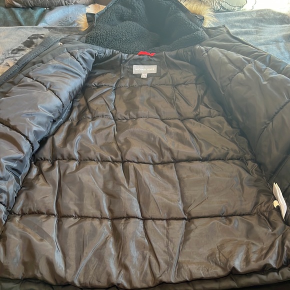Boy’s Michael Kors Jacket. Excellent condition - Picture 5 of 10